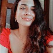 Estudiante imparte clases particulares a niños de educación primaria y secundaria obligatoria